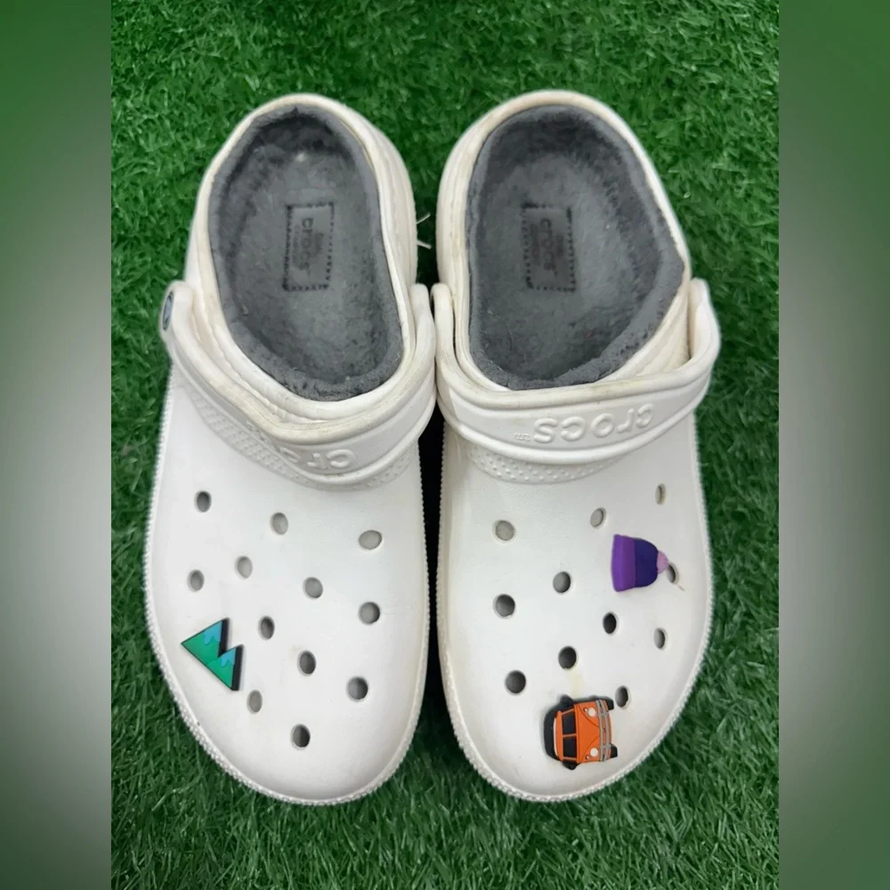 CROCS excellent preowned